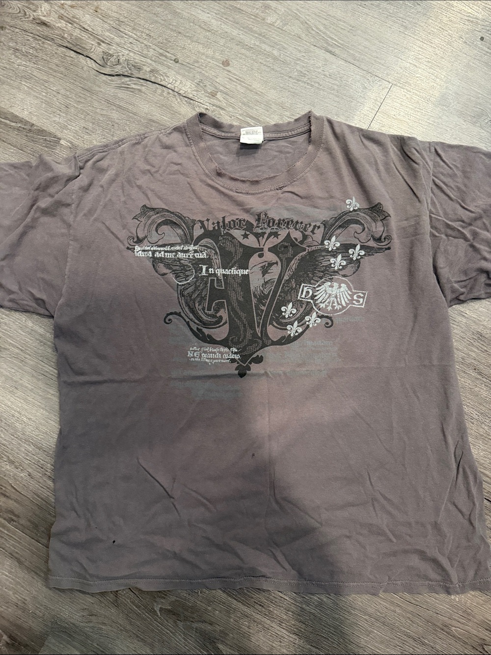 Vintage-Style Gray Graphic Men’s T-Shirt